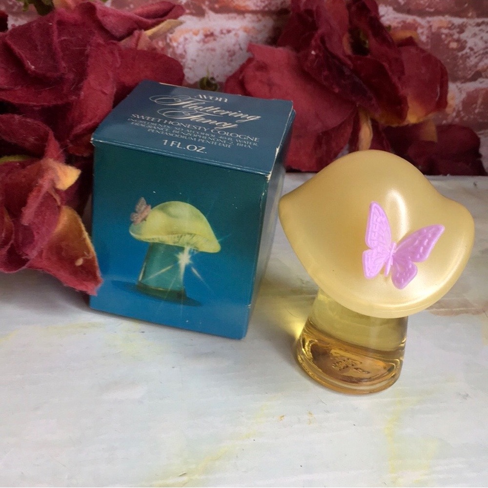 Vintage Avon Flattering Fancy sweet Honesty Mushroom Butterfly Perfume D…